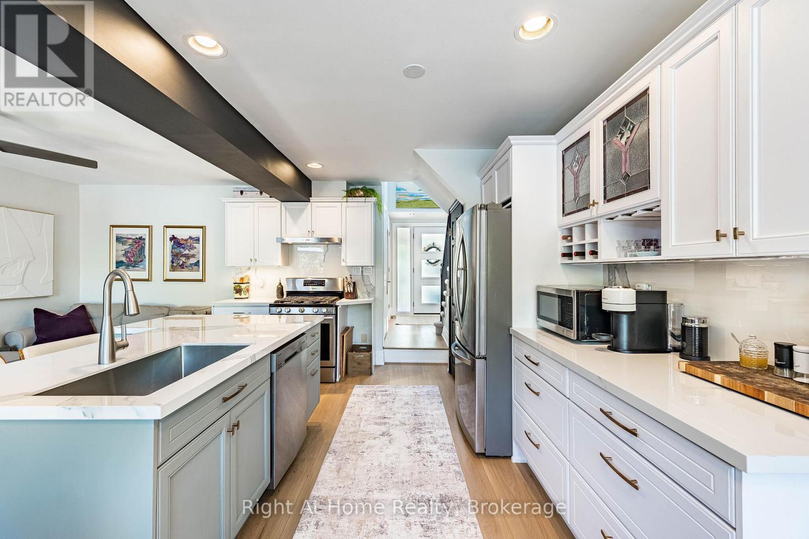 3287 VICTORIA STREET - Image 15