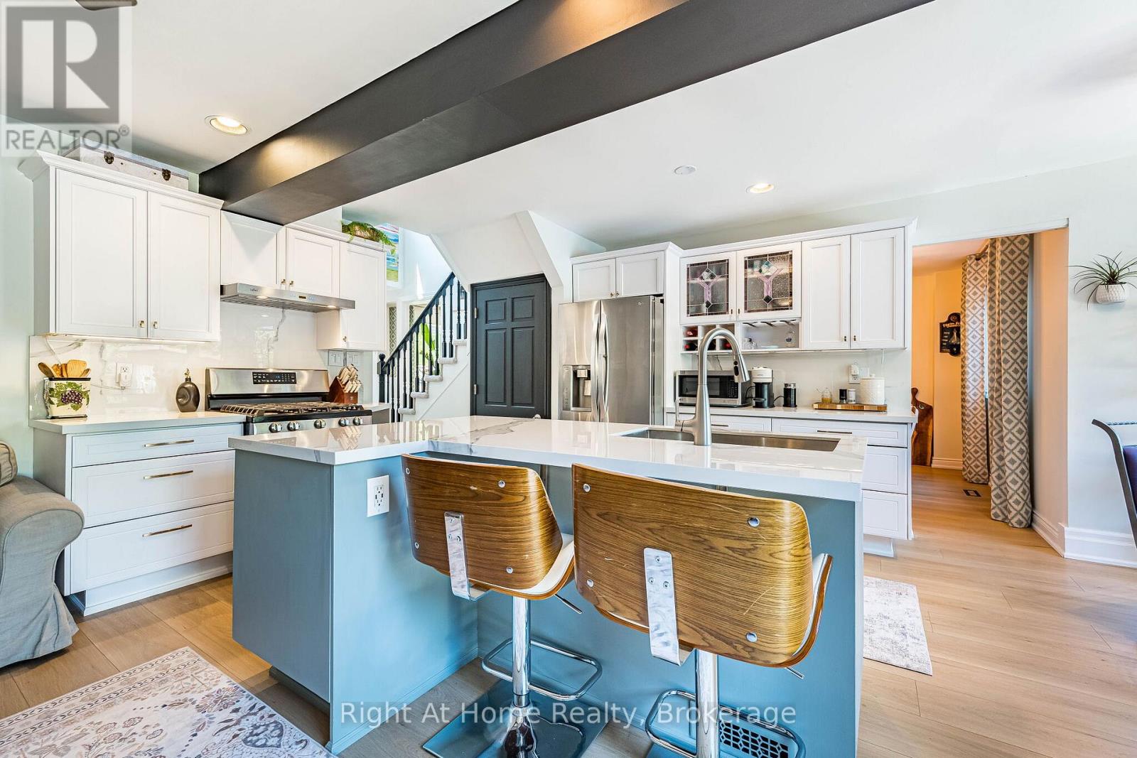 3287 VICTORIA STREET - Image 16