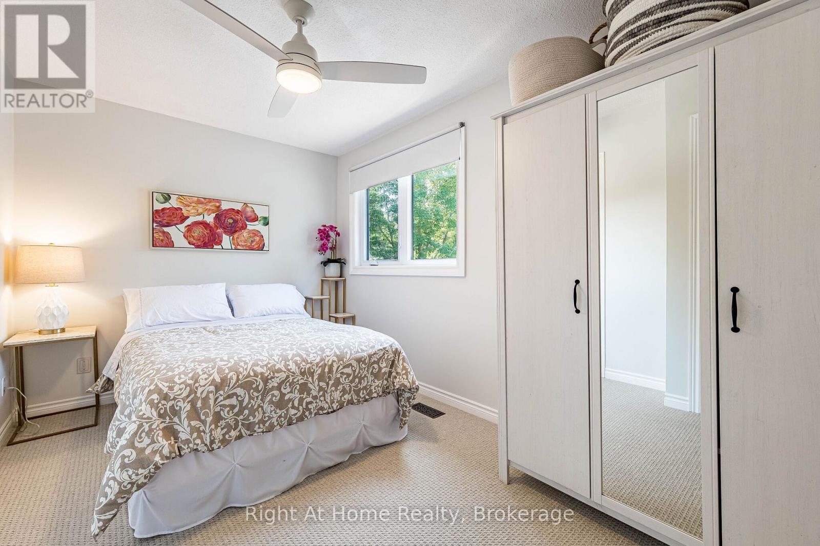 3287 VICTORIA STREET - Image 32