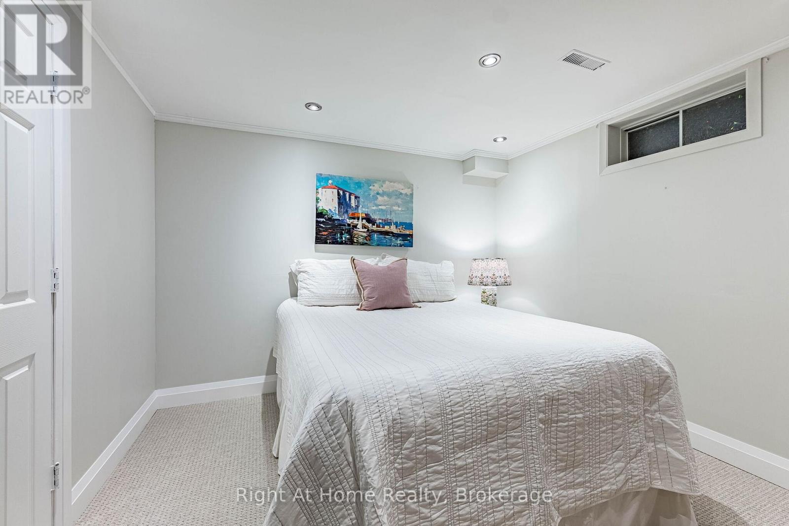 3287 VICTORIA STREET - Image 36