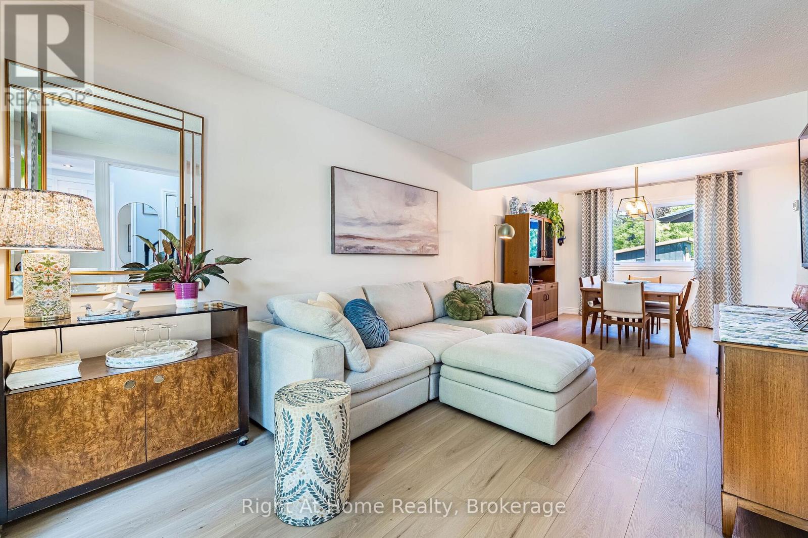 3287 VICTORIA STREET - Image 6