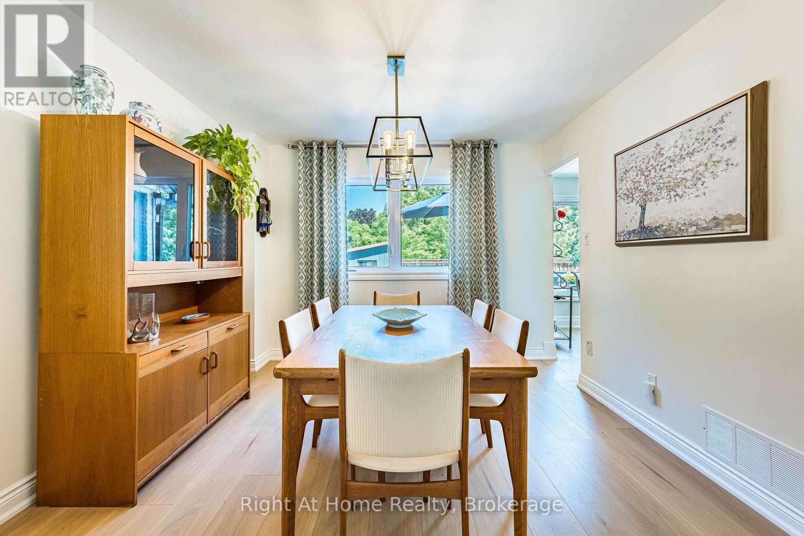 3287 VICTORIA STREET - Image 7