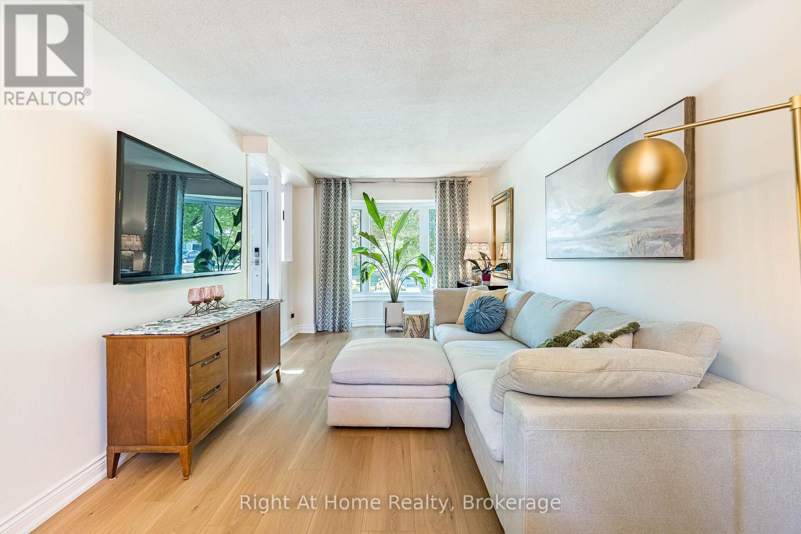 3287 VICTORIA STREET - Image 9