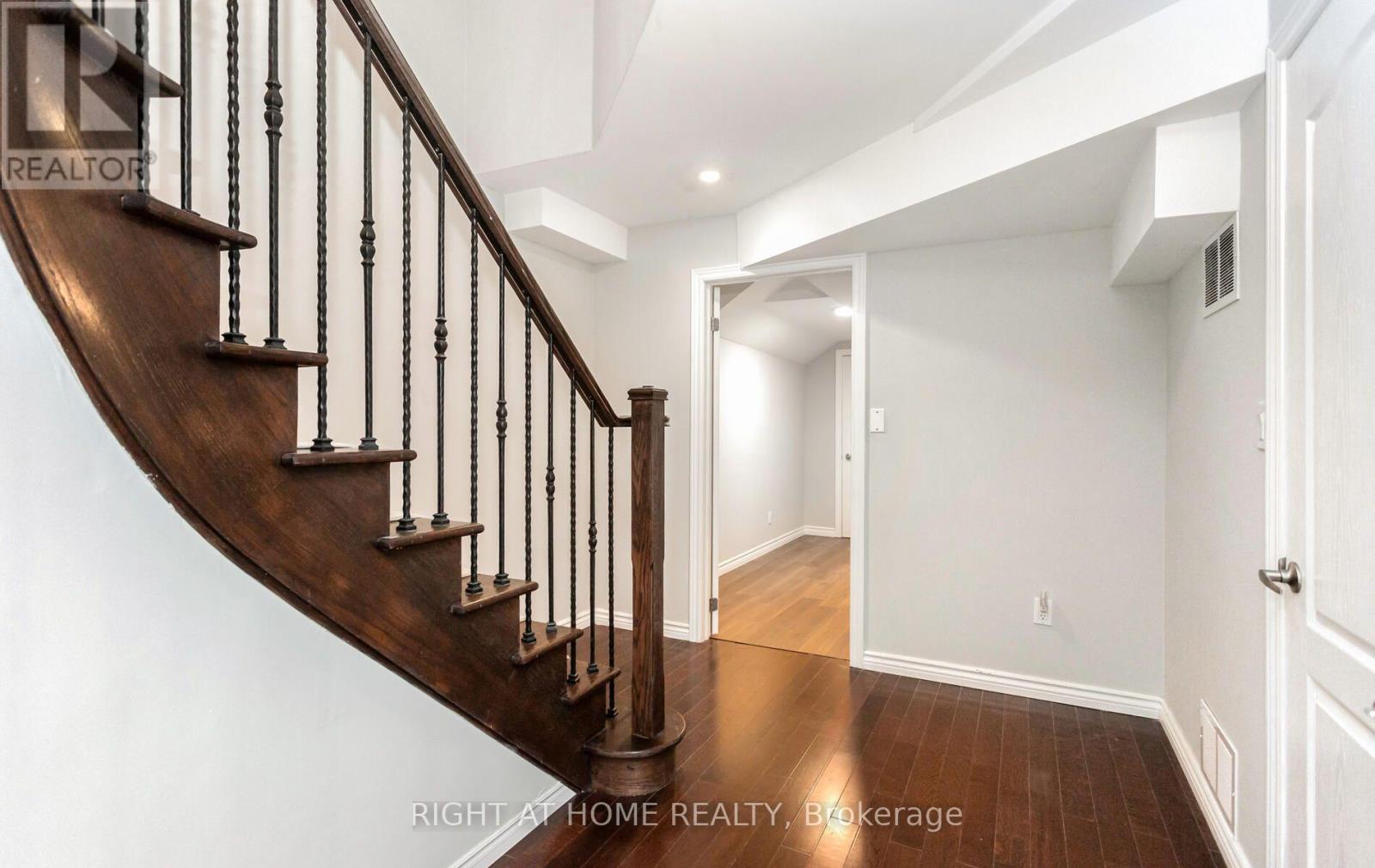 2419 WASAGA DRIVE - Image 32