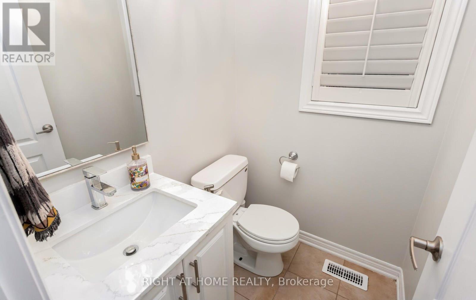 2419 WASAGA DRIVE - 13