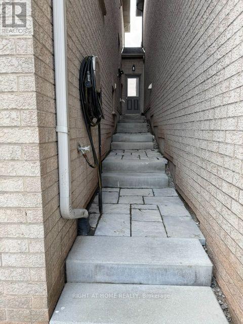 2419 WASAGA DRIVE - 41