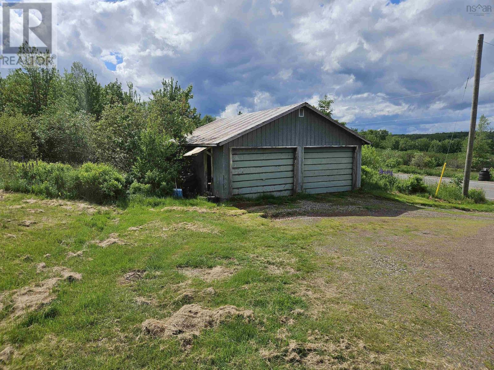 9902 204 Highway - 32
