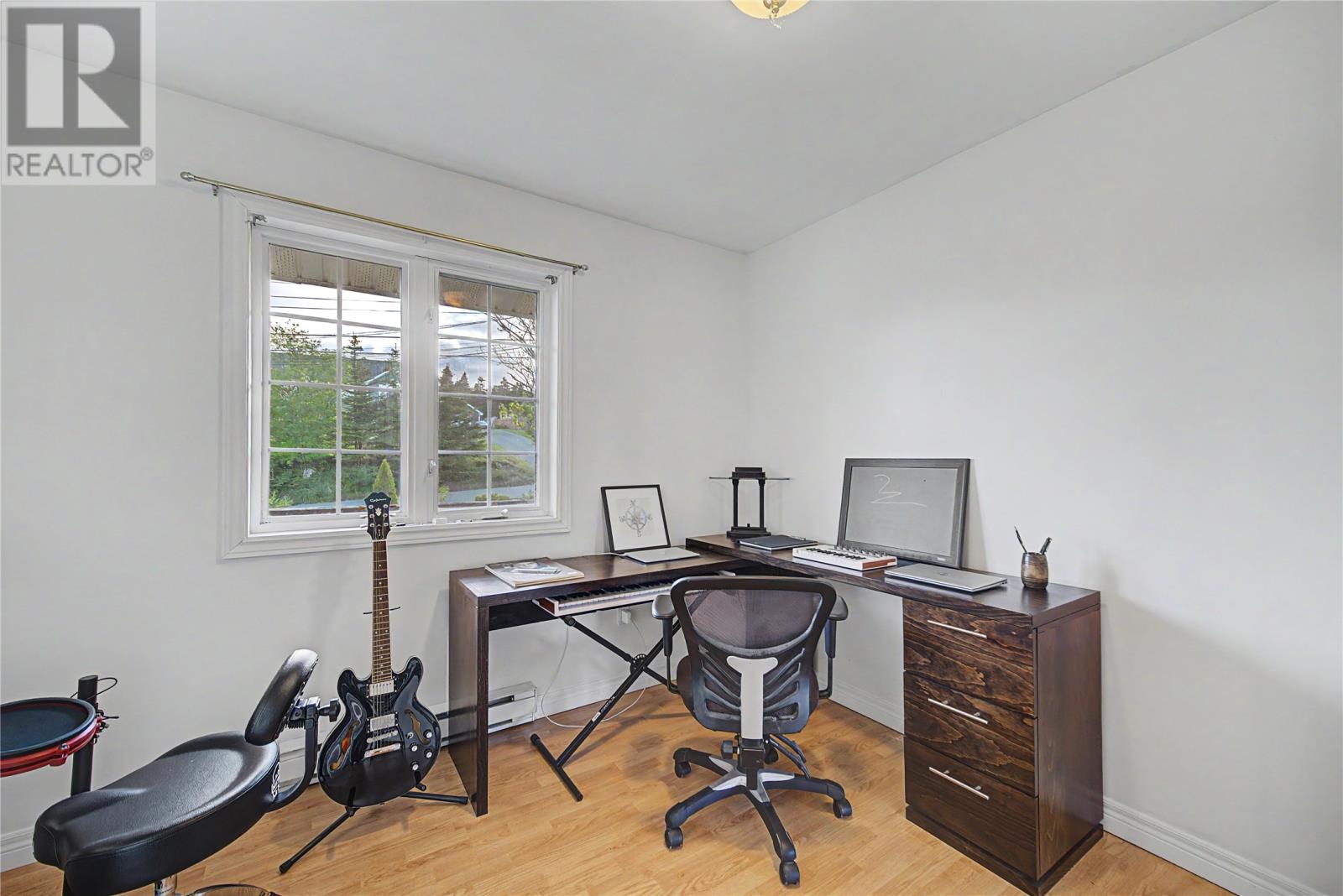24 Peter's Place - 14