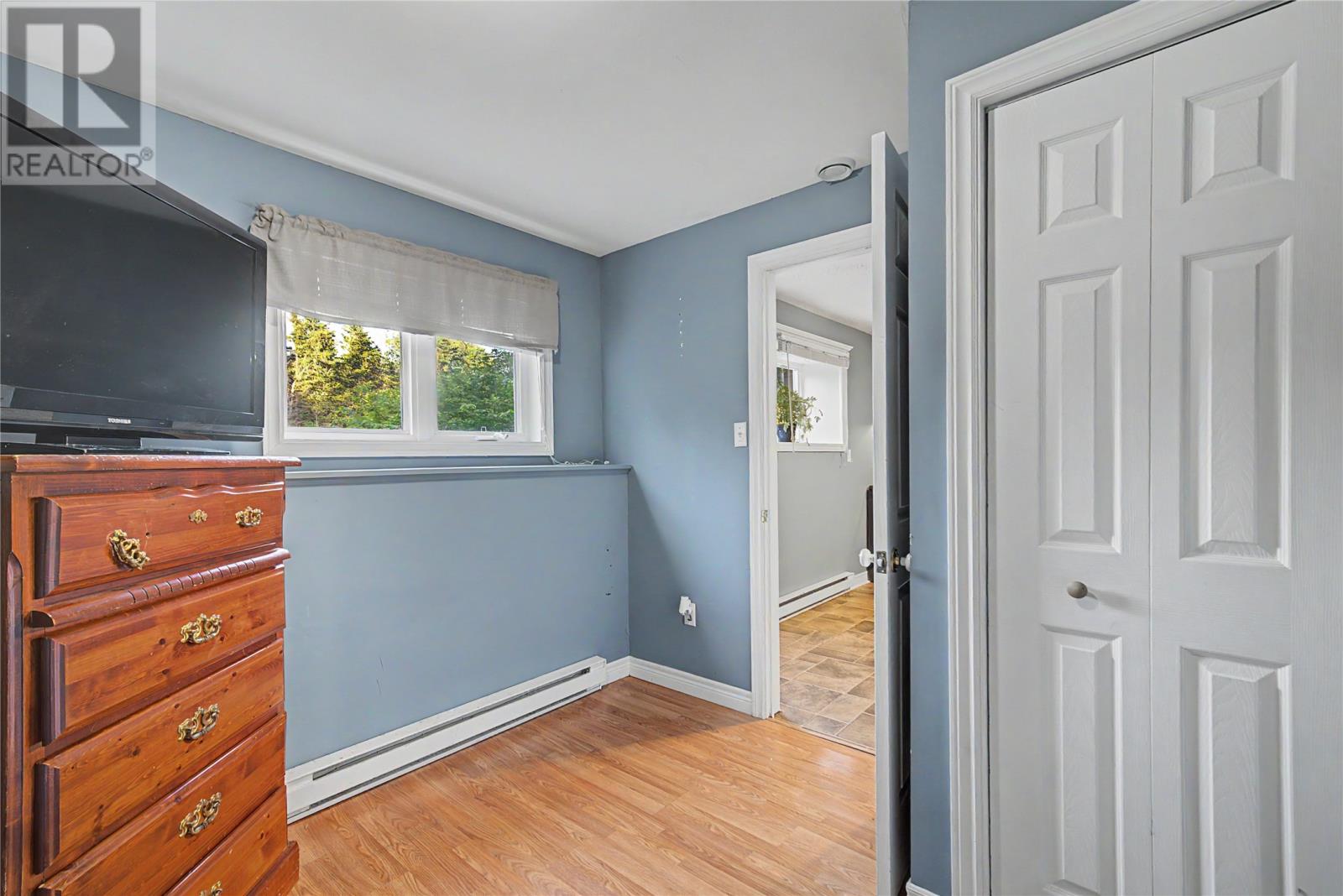 24 Peter's Place - 33