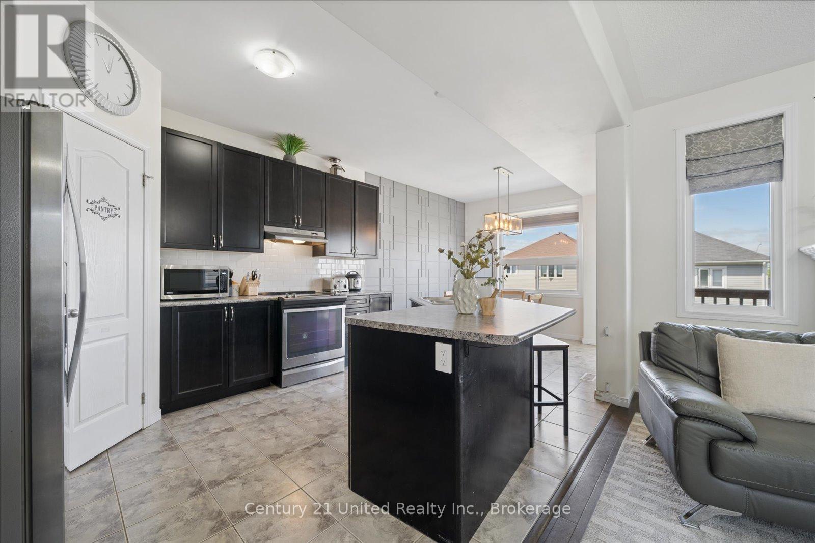 425 FLORENCE DRIVE - 12