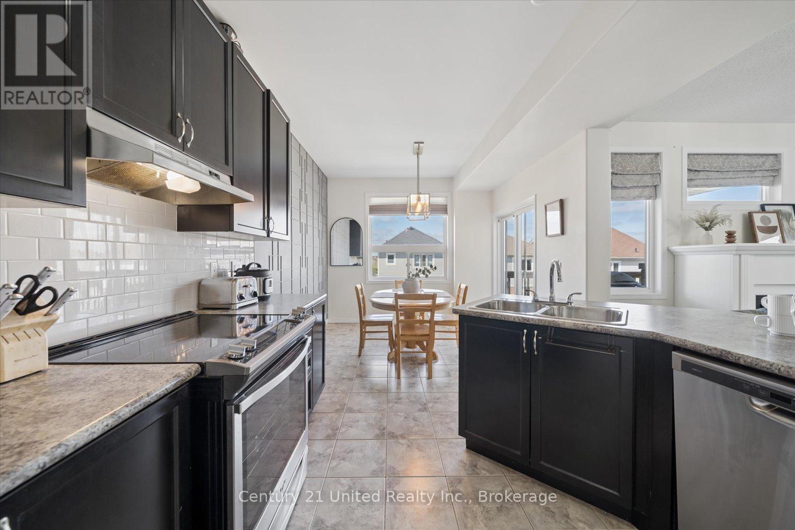 425 FLORENCE DRIVE - 17