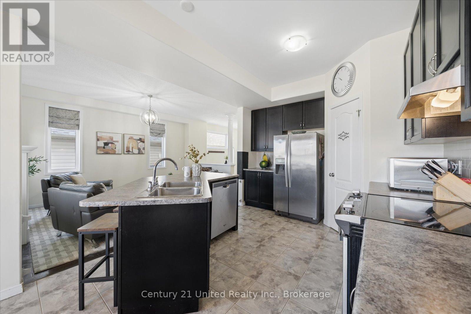 425 FLORENCE DRIVE - 18