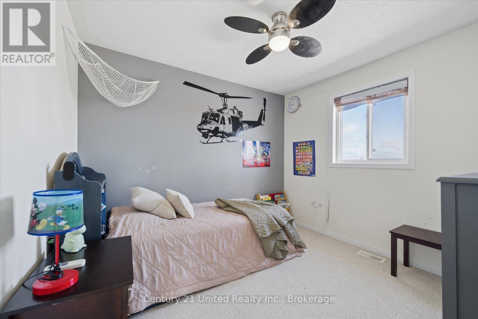 425 FLORENCE DRIVE - 32