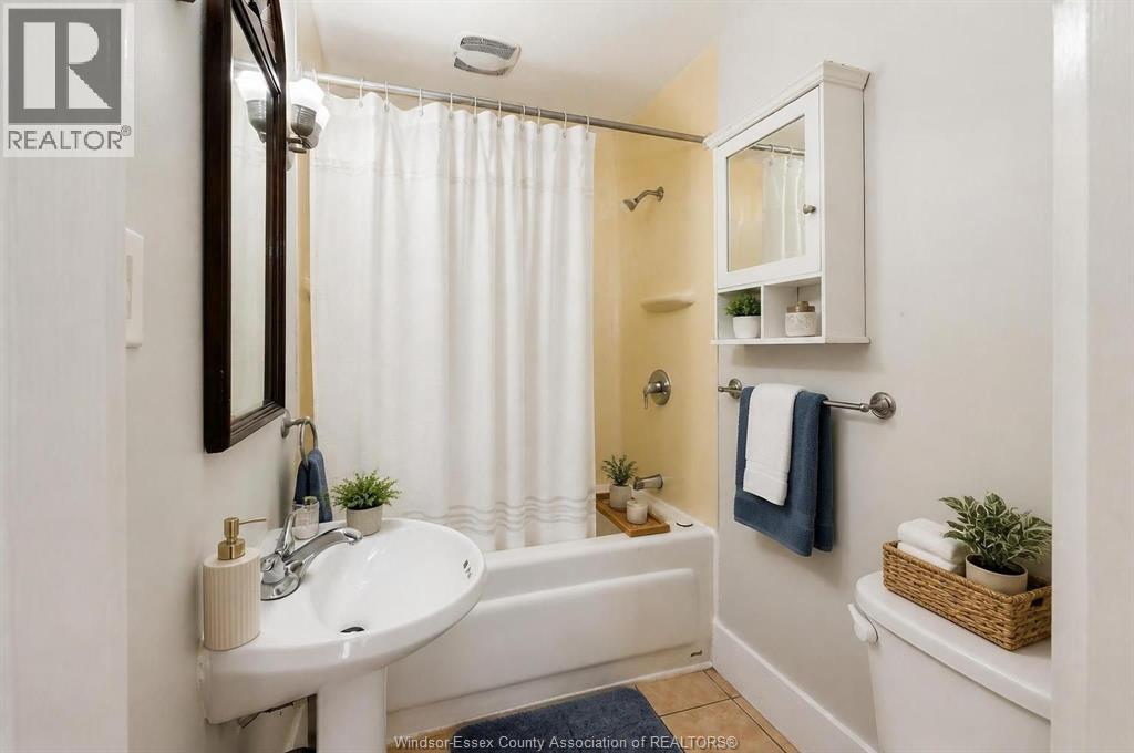 1054 Josephine - 16