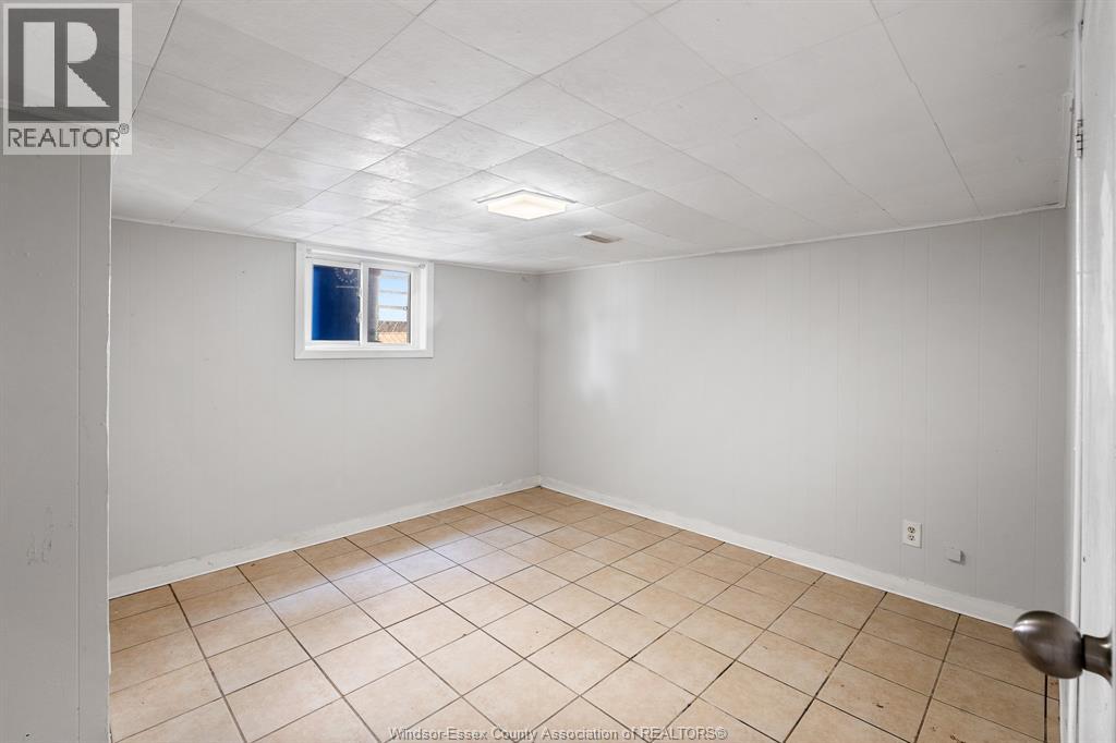 1054 Josephine - 21