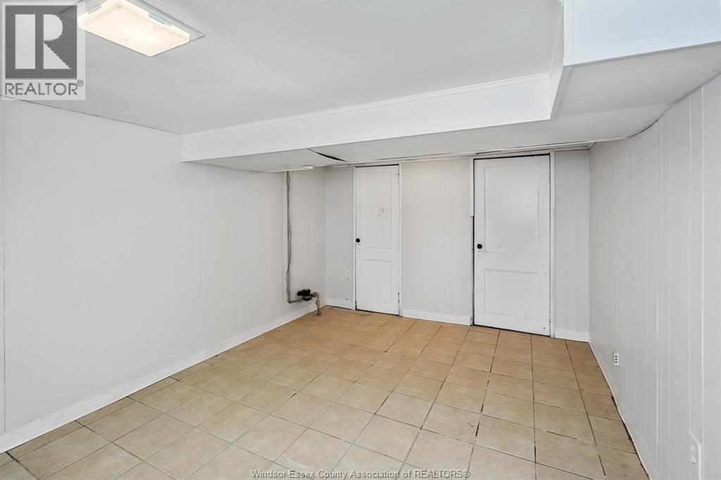 1054 Josephine - 19