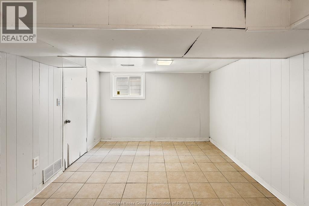 1054 Josephine - 20