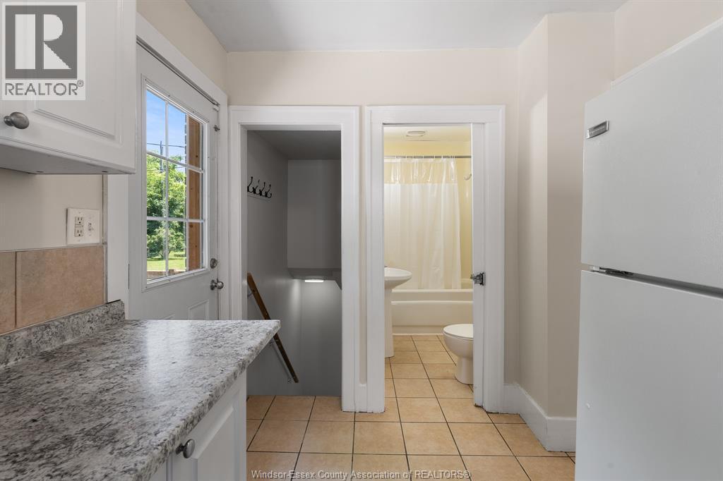 1054 Josephine - 10