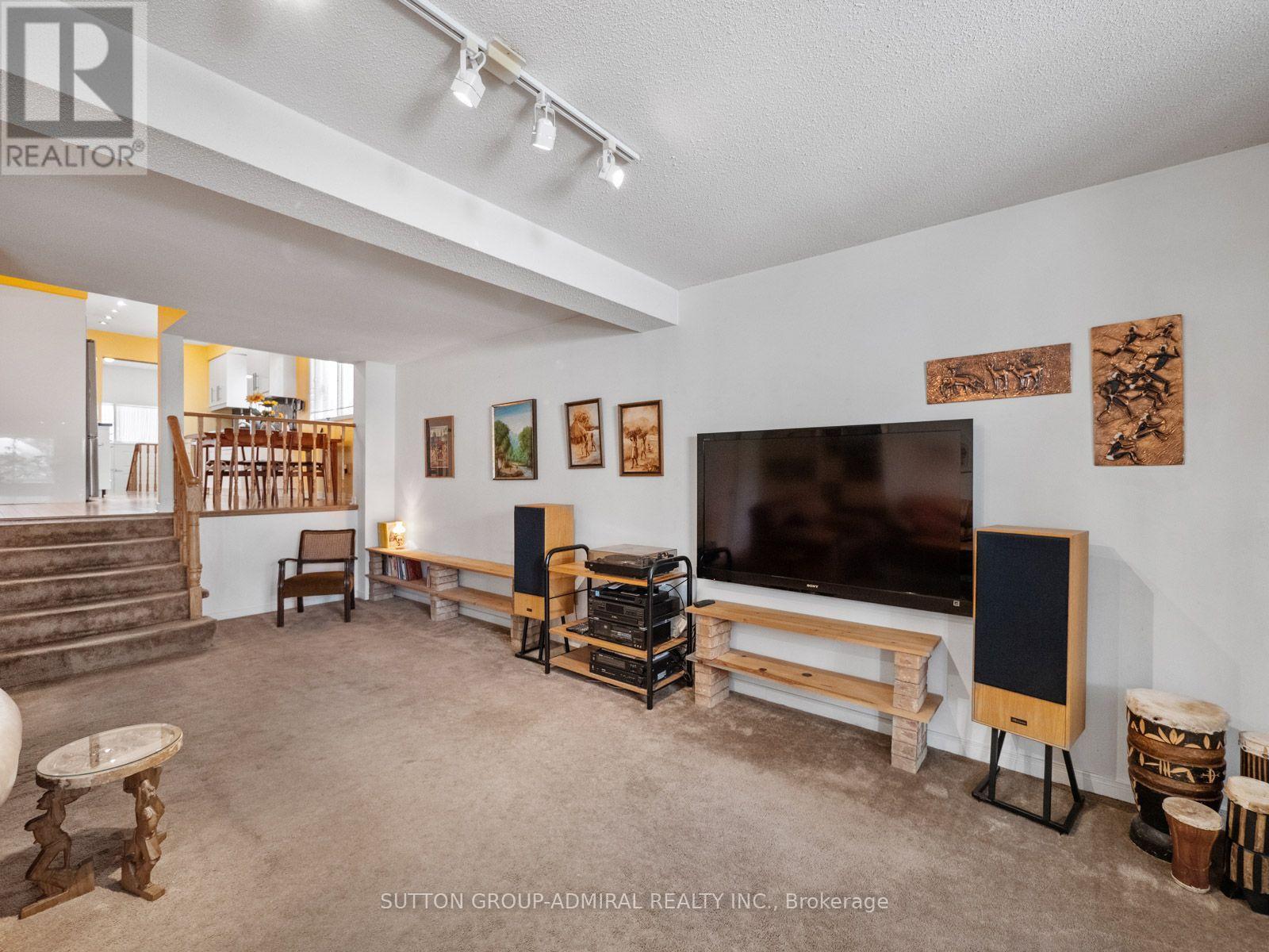 169 ROBERT HICKS DRIVE - Image 16