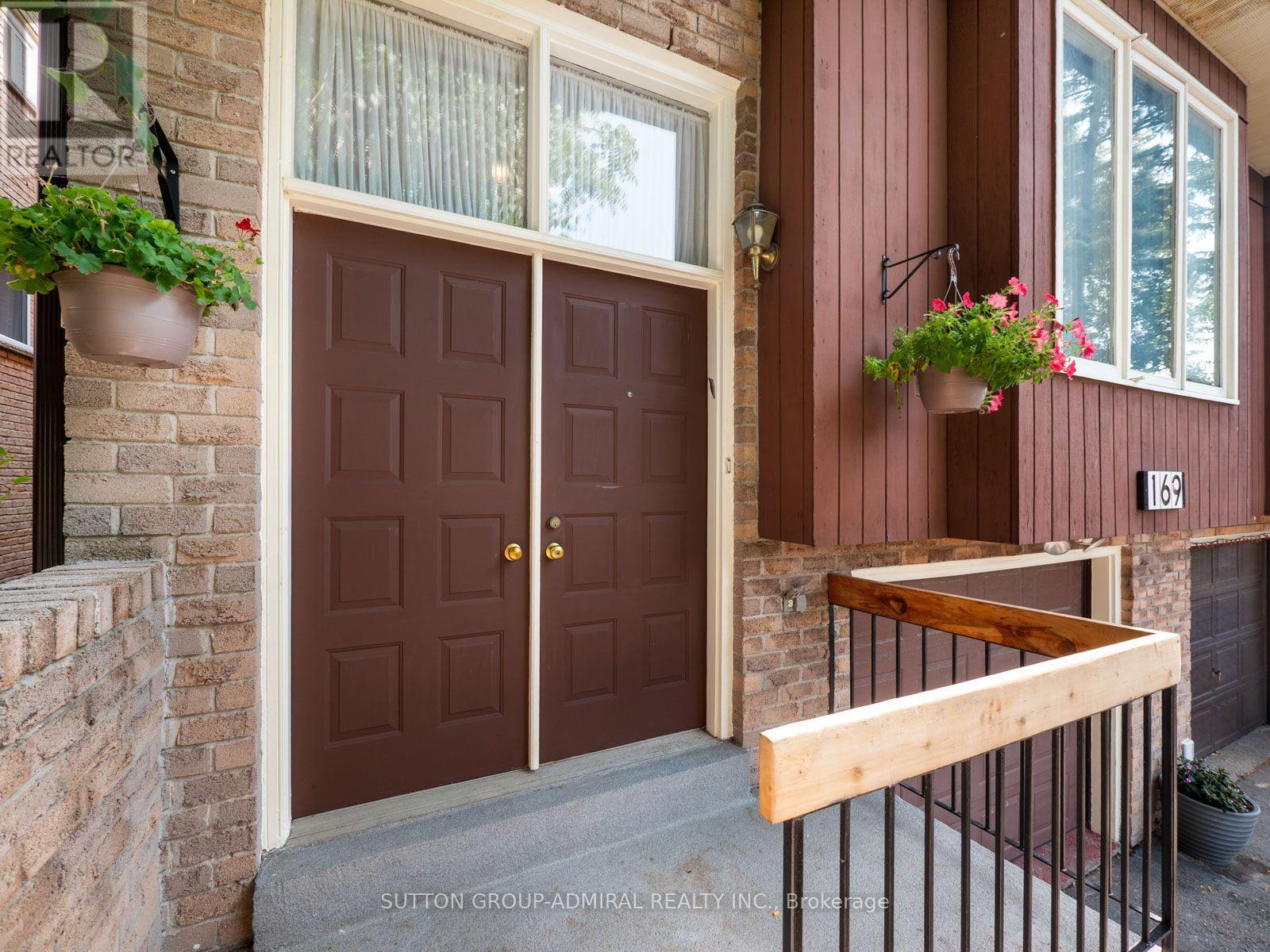 169 ROBERT HICKS DRIVE - Image 3