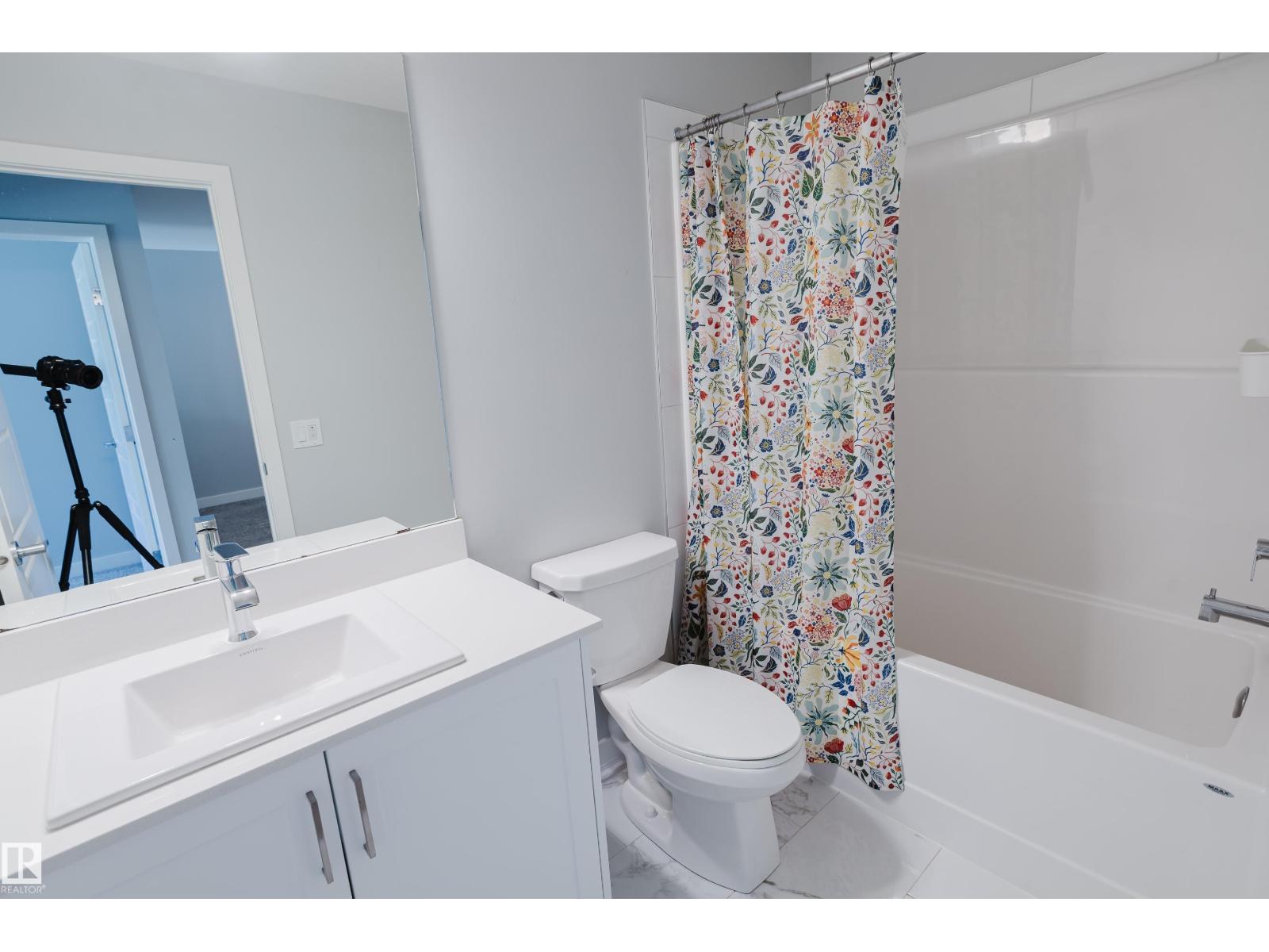 3883 CHRUSTAWKA PL SW - 29