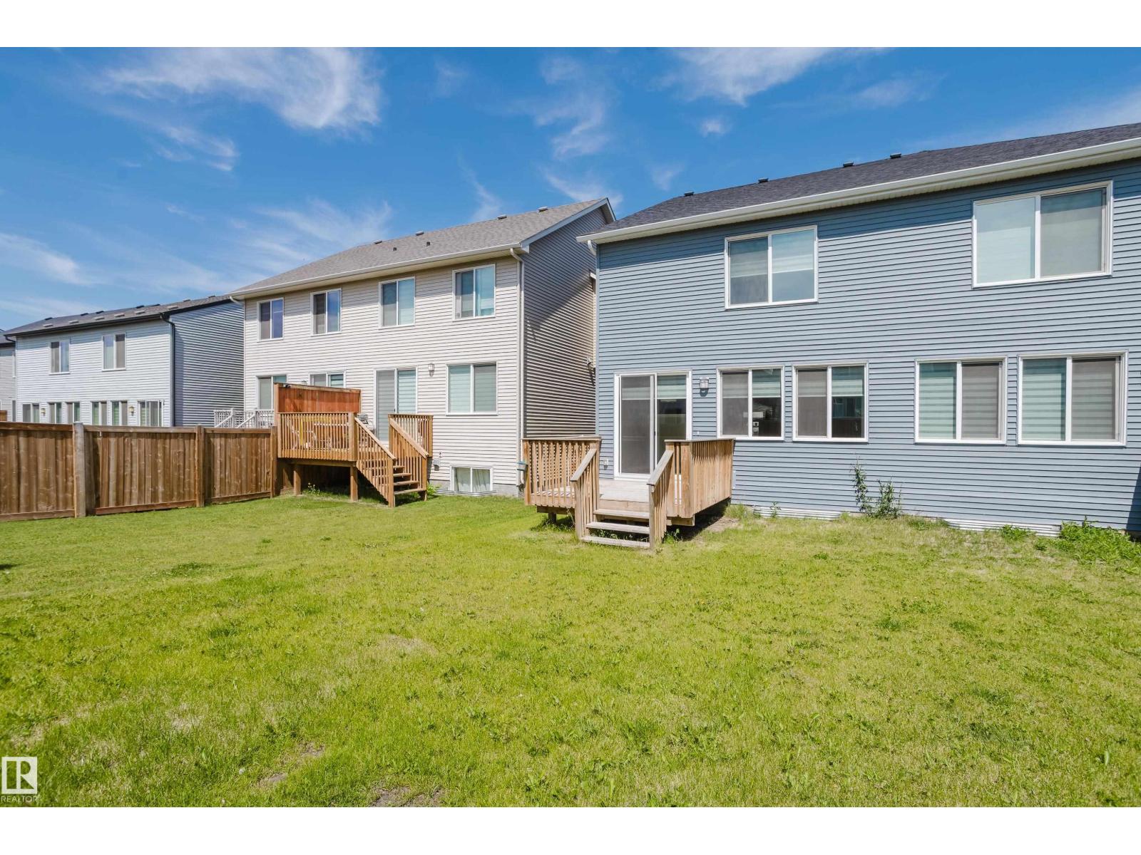 3883 CHRUSTAWKA PL SW - 38