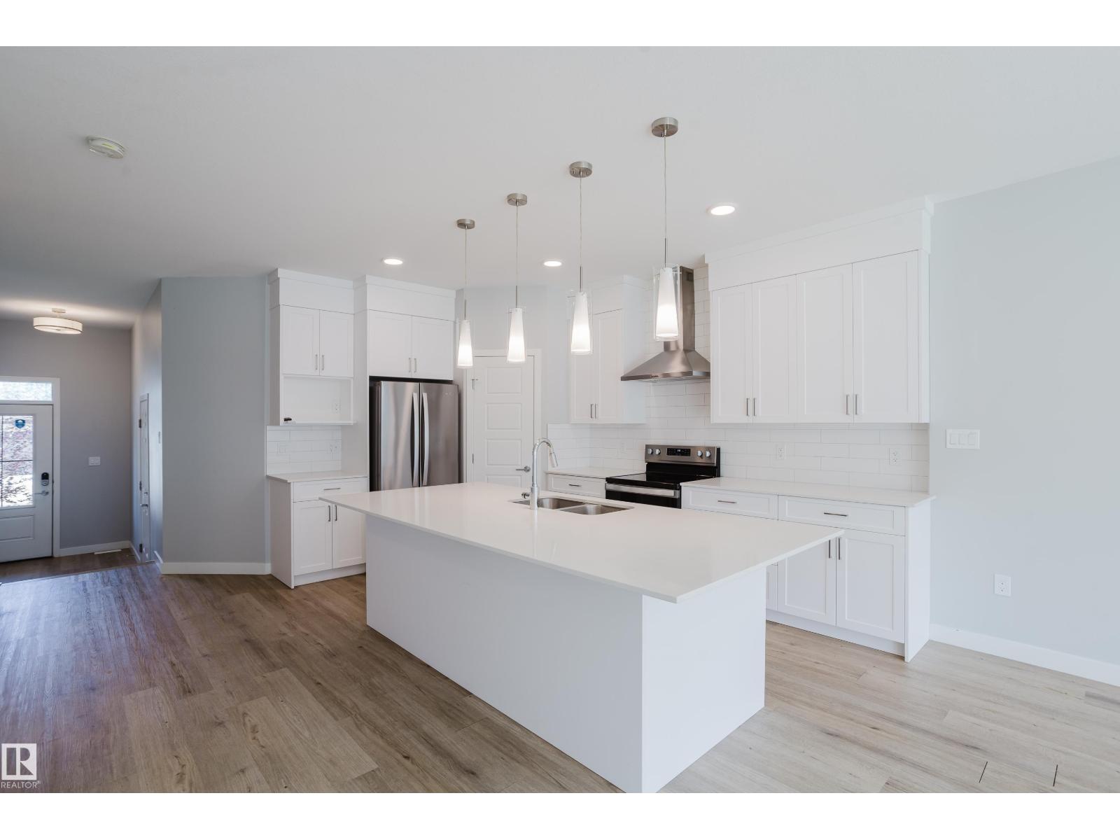 3883 CHRUSTAWKA PL SW - 6