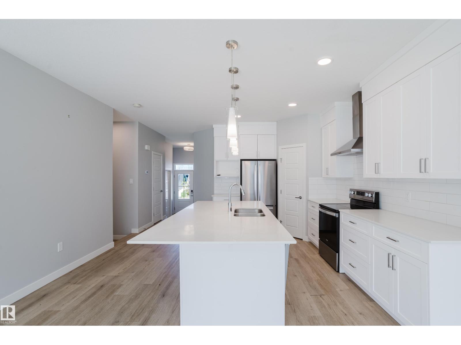 3883 CHRUSTAWKA PL SW - 7