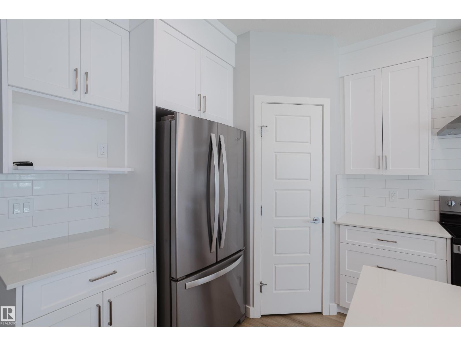 3883 CHRUSTAWKA PL SW - 8