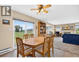 14221 Mckechnie Road, Pitt Meadows, BC V3Y1Z1 Photo 6