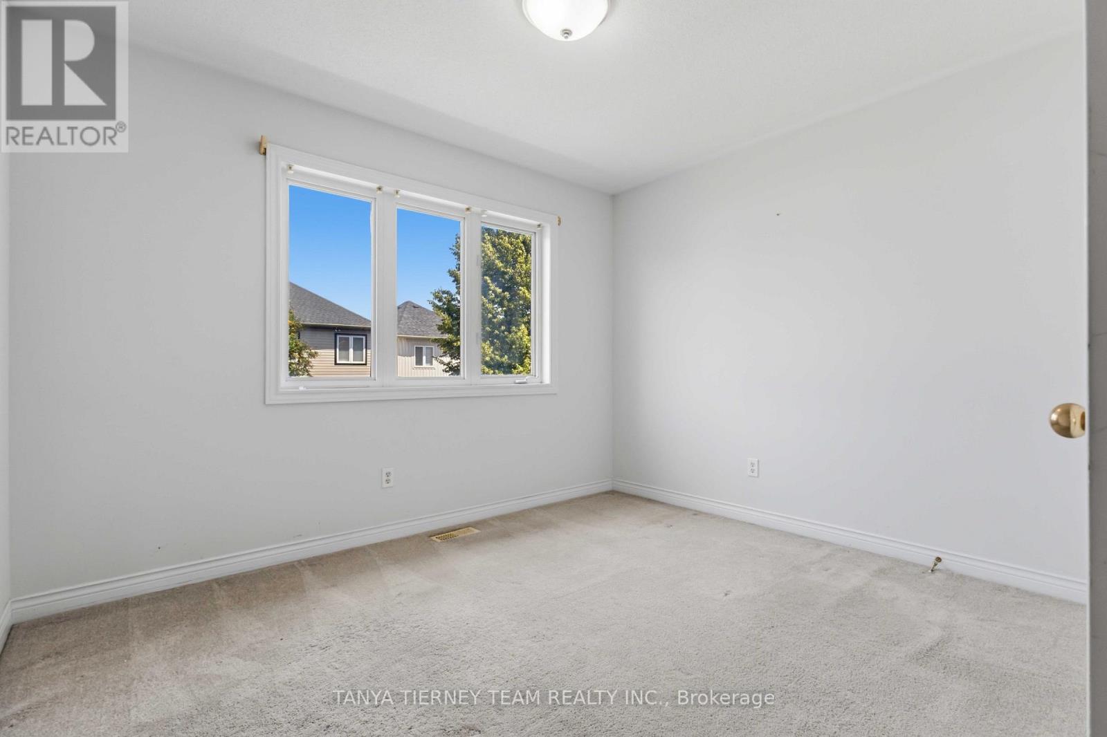 31 CHATTERSON STREET - Image 33