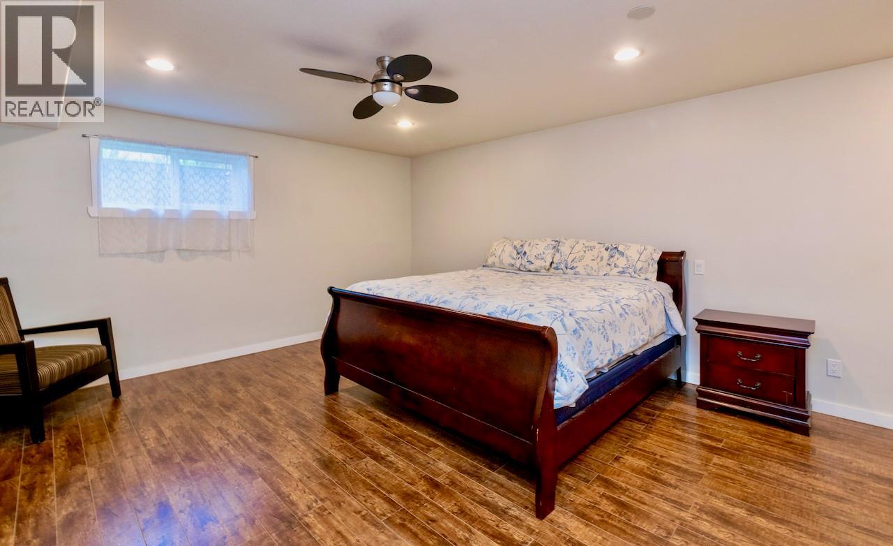 5327 Squilax-Anglemont Road - 29