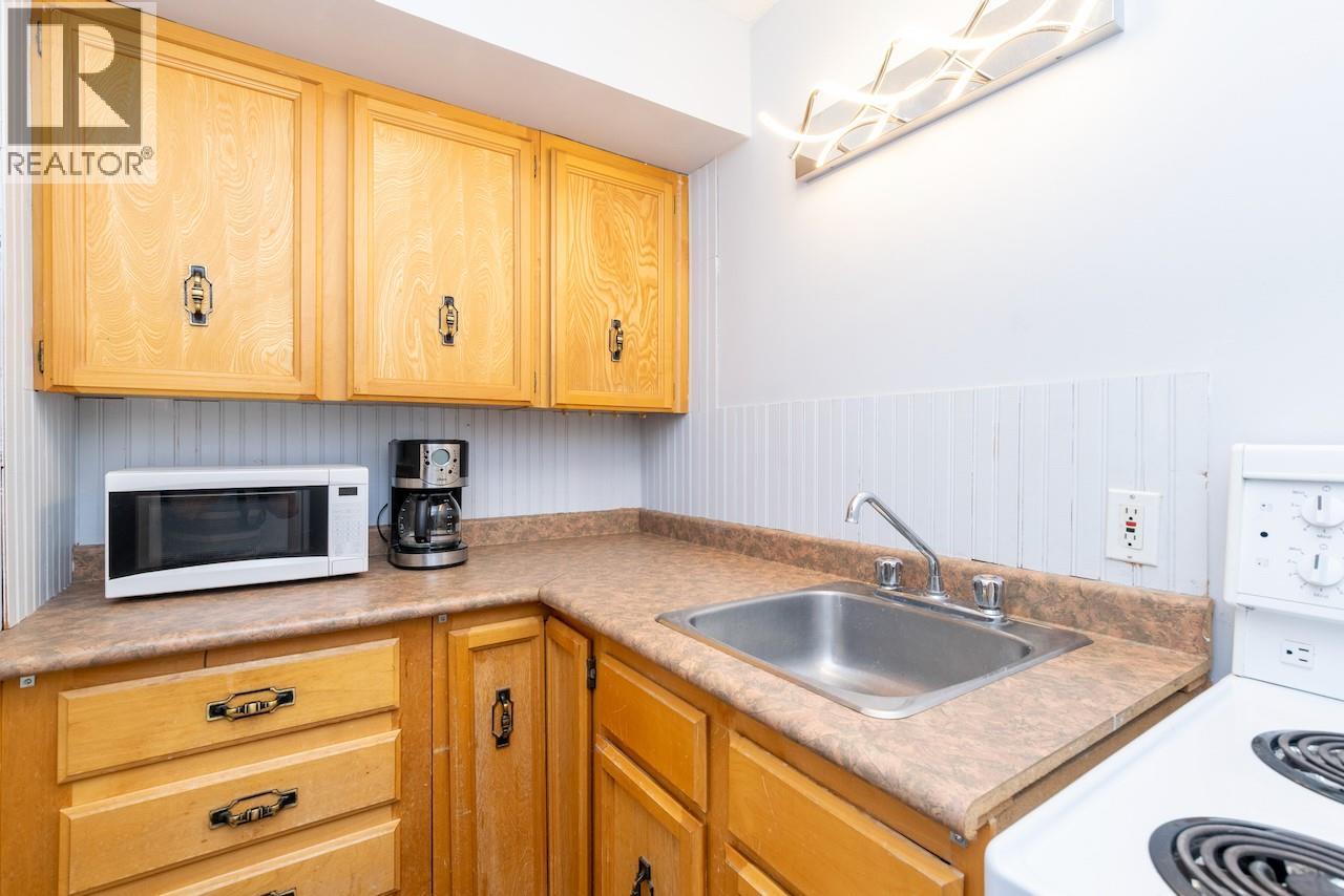 5327 Squilax-Anglemont Road - 57