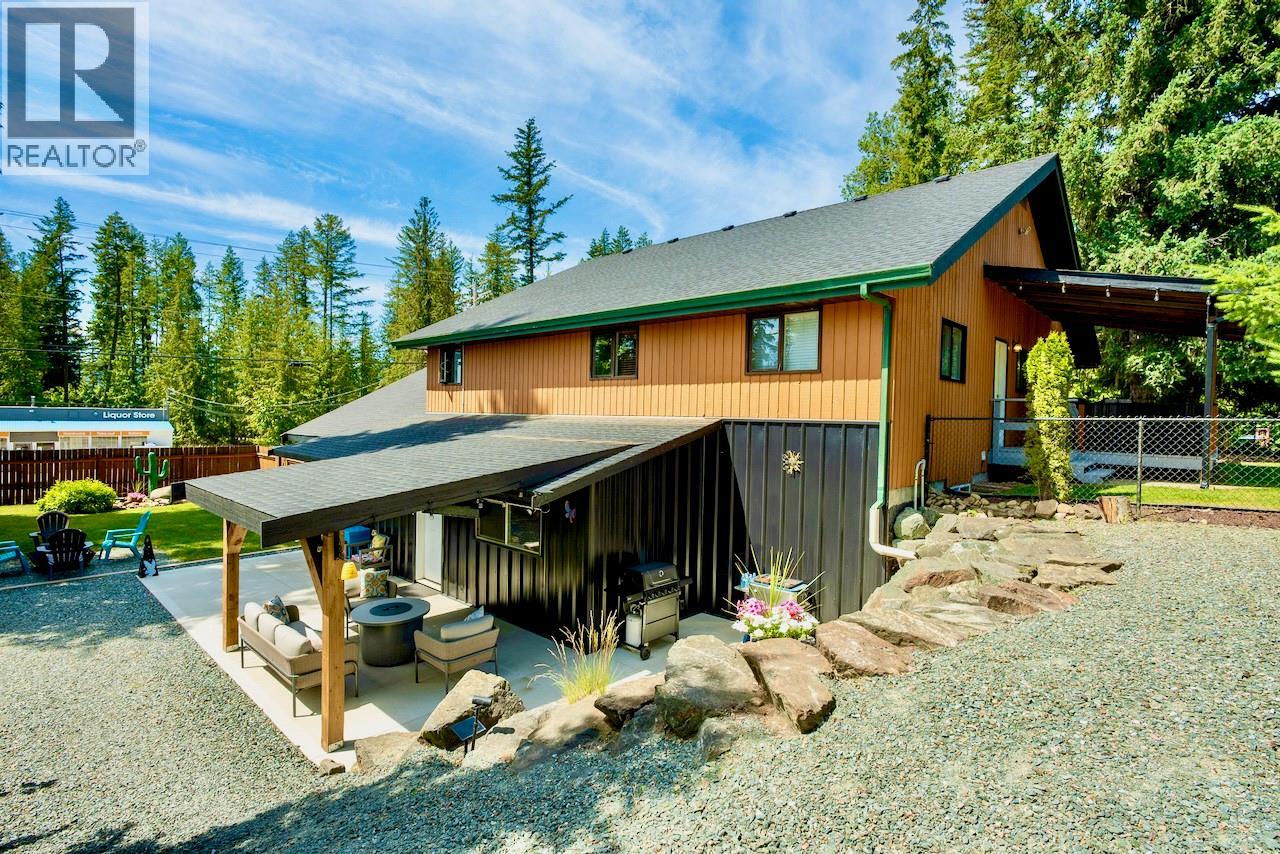 5327 Squilax-Anglemont Road - 9