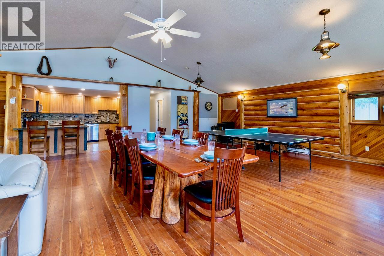 5327 Squilax-Anglemont Road - 19