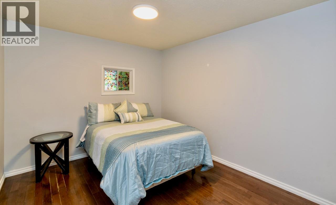 5327 Squilax-Anglemont Road - 51