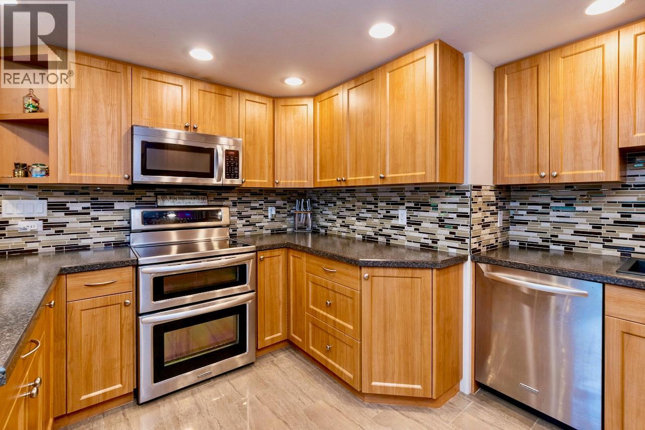 5327 Squilax-Anglemont Road - 25