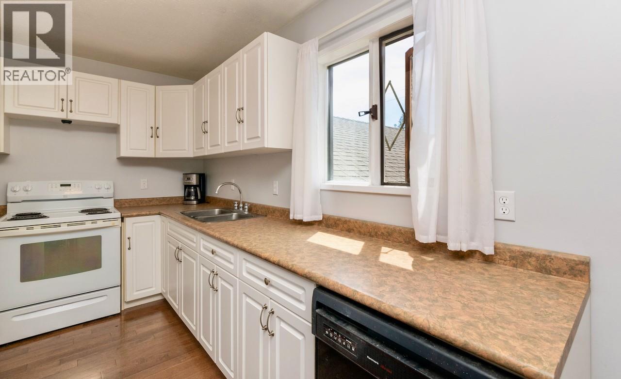 5327 Squilax-Anglemont Road - 48