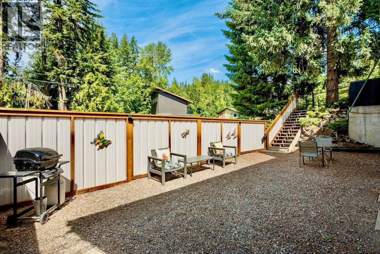 5327 Squilax-Anglemont Road - 70