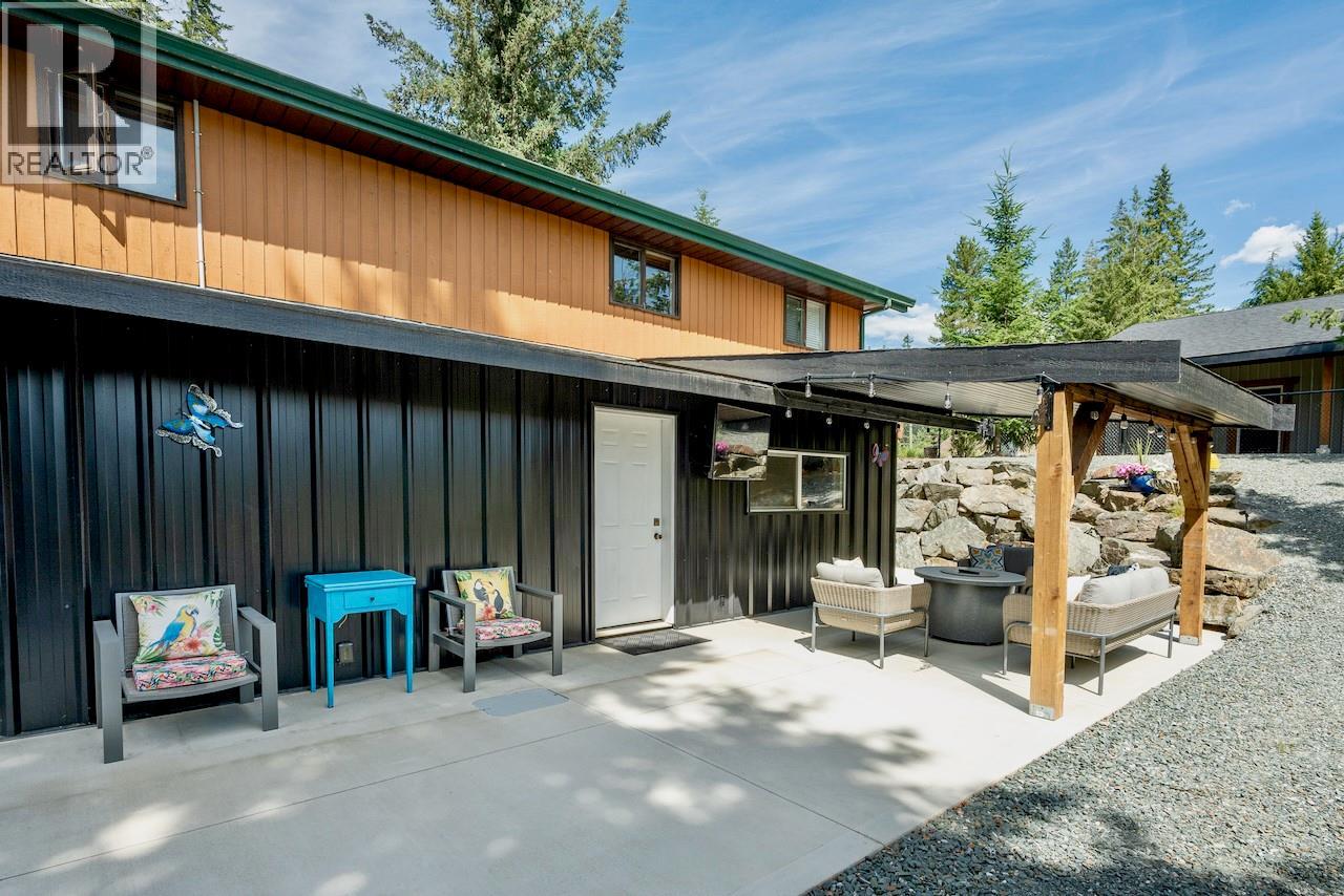 5327 Squilax-Anglemont Road - 73