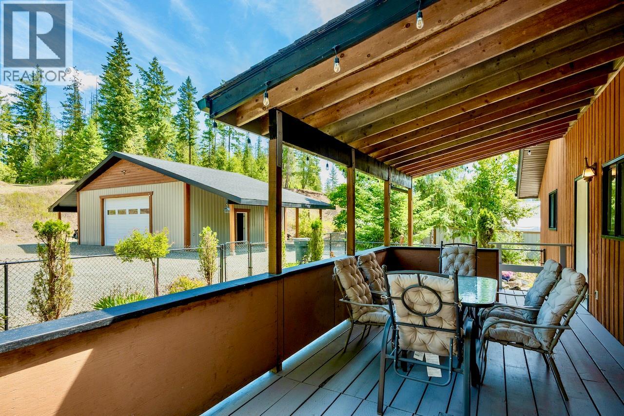 5327 Squilax-Anglemont Road - 68