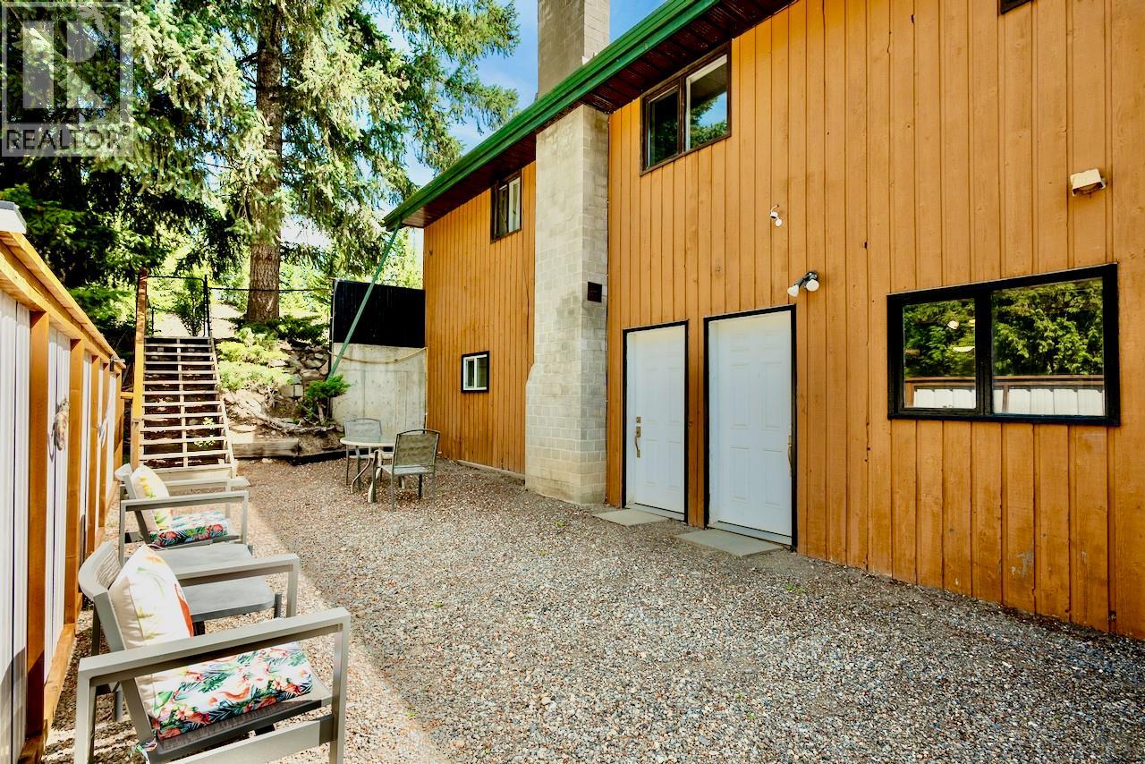 5327 Squilax-Anglemont Road - 71