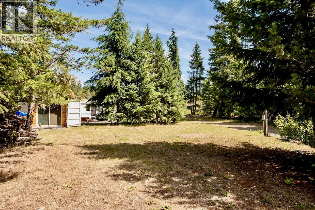 5327 Squilax-Anglemont Road - 85