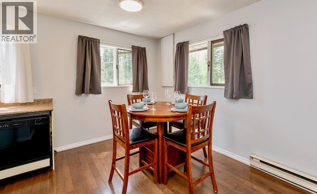 5327 Squilax-Anglemont Road - 46