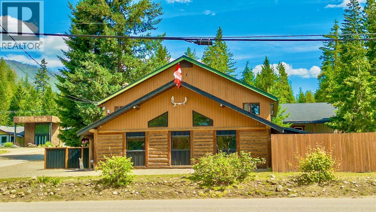 5327 Squilax-Anglemont Road - 93
