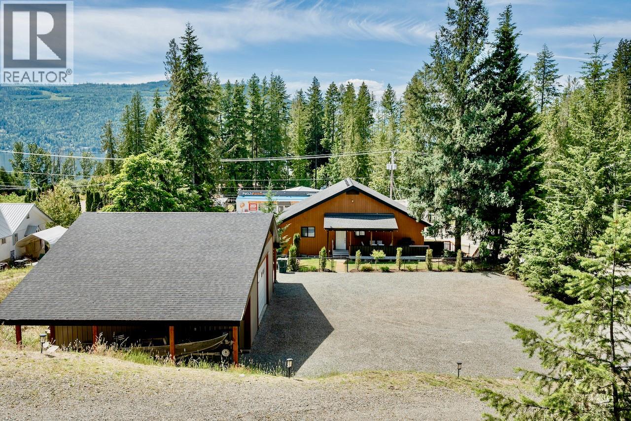5327 Squilax-Anglemont Road - 77