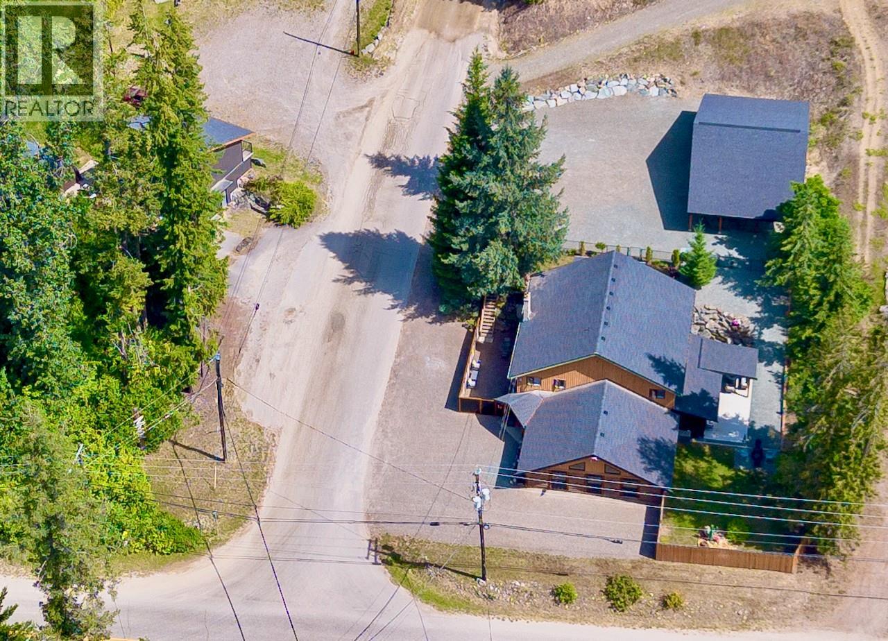 5327 Squilax-Anglemont Road - 91