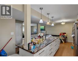 740 Sherwood Drive, Kamloops, BC V2B4E5 Photo 27
