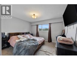 Bedroom - 740 Sherwood Drive, Kamloops, BC V2B4E5 Photo 10
