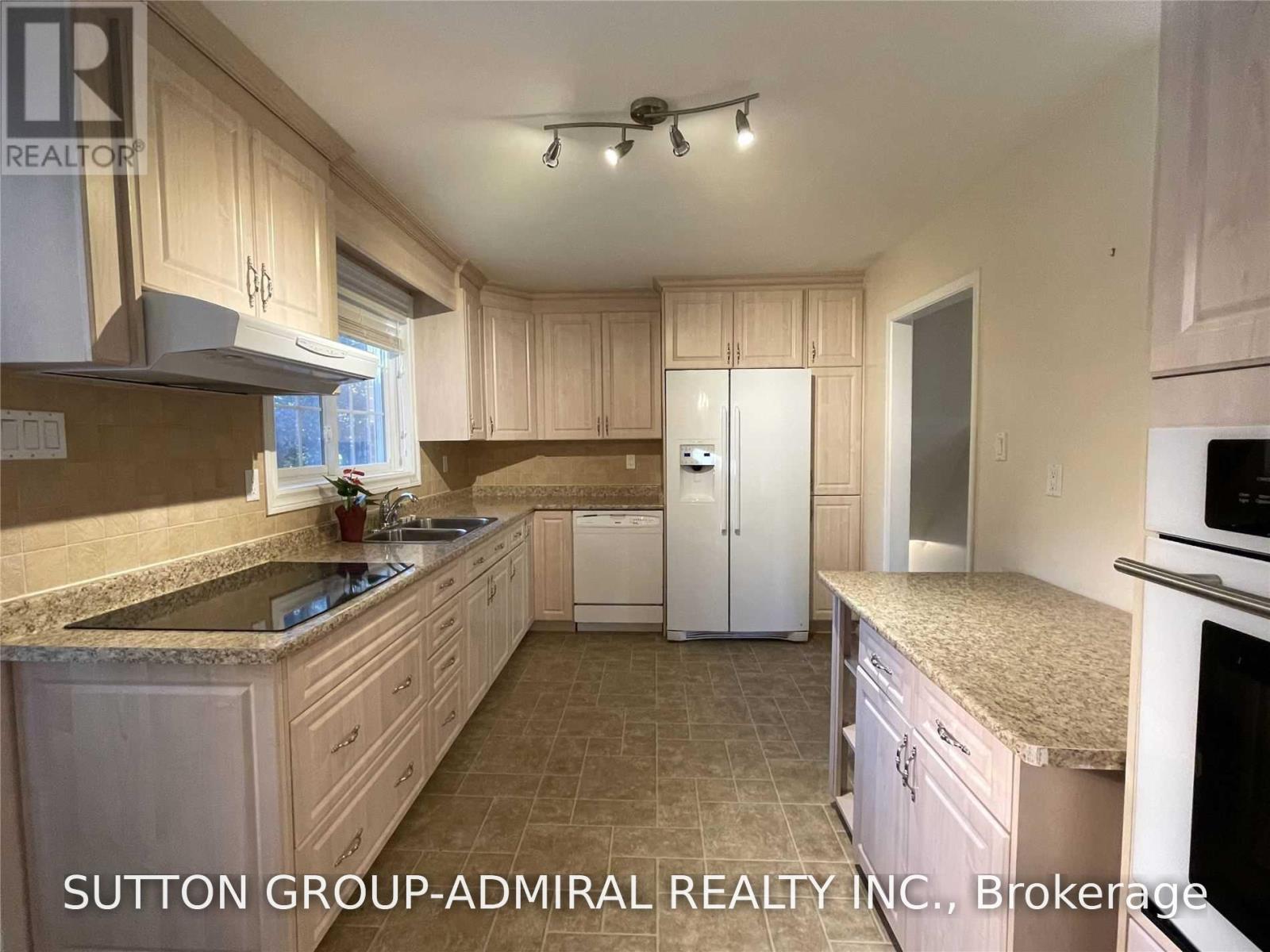 86 HAMILTON DRIVE - 10